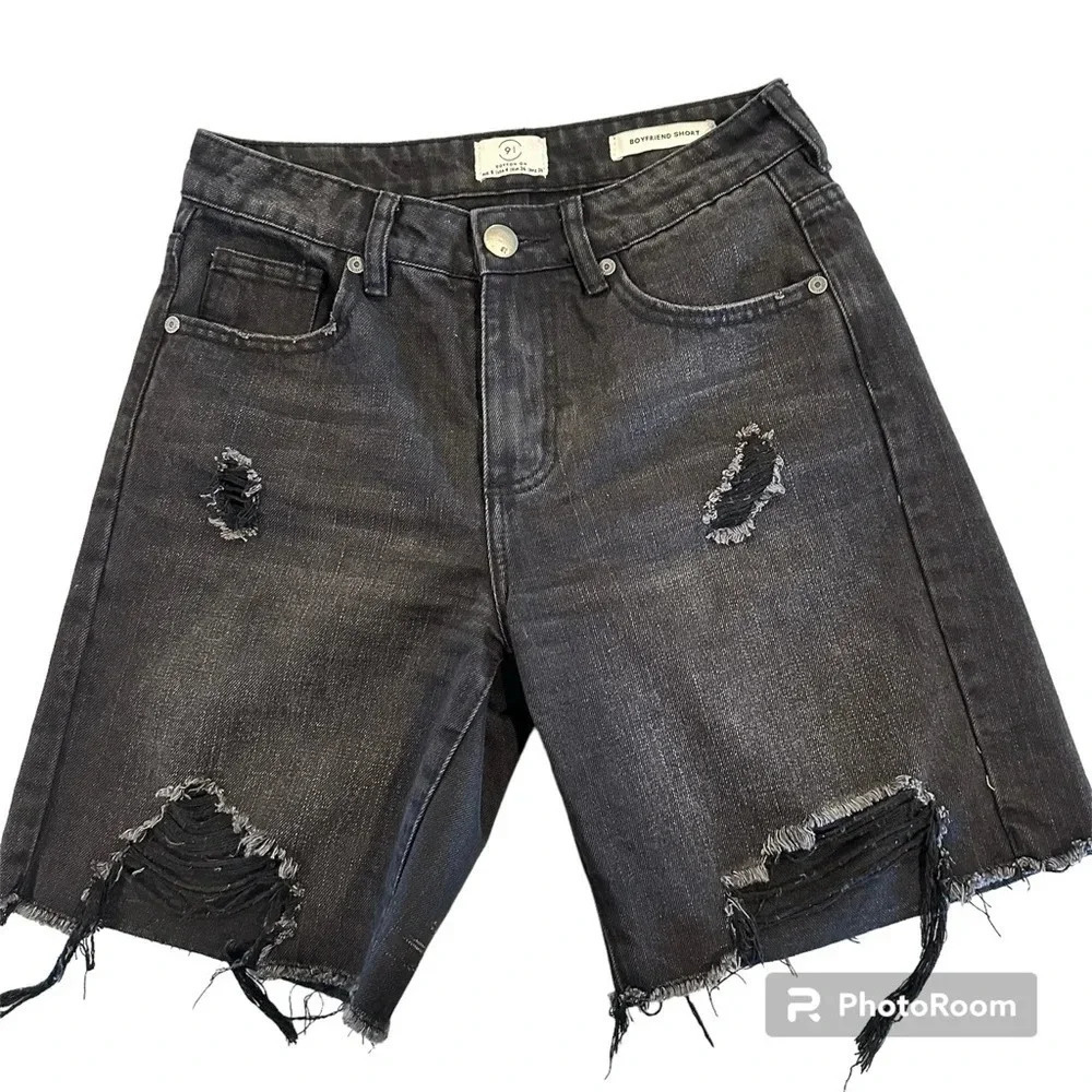 Cotton On Black Denim Boyfriend Jean Short Distressed Size 4